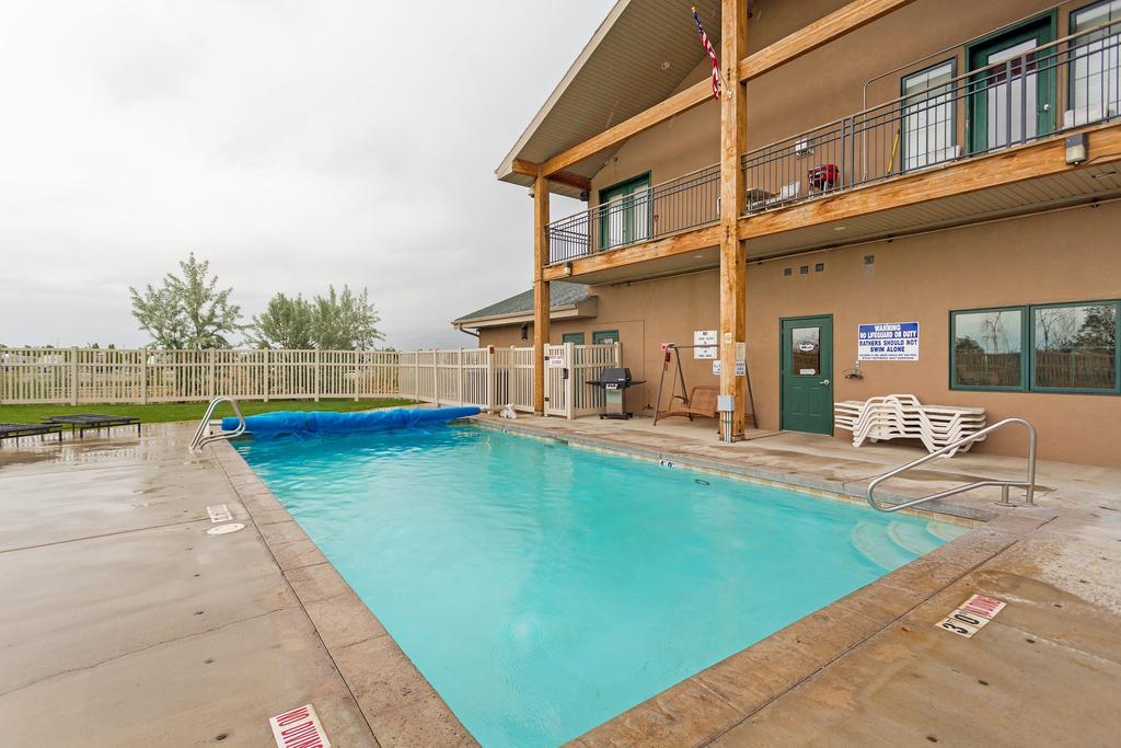 Pony Express Rv Resort North Salt Lake Exterior photo