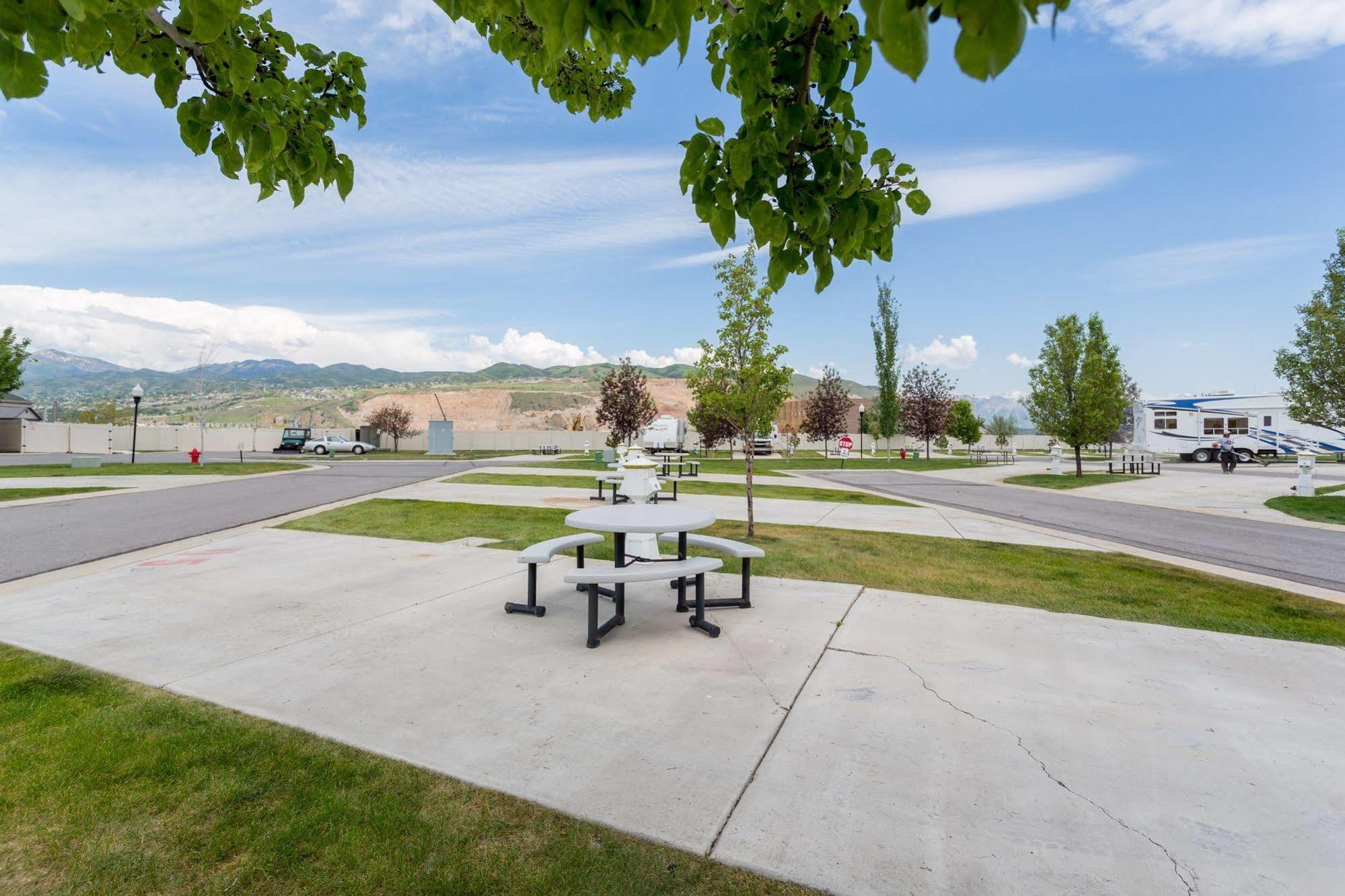 Pony Express Rv Resort North Salt Lake Exterior photo